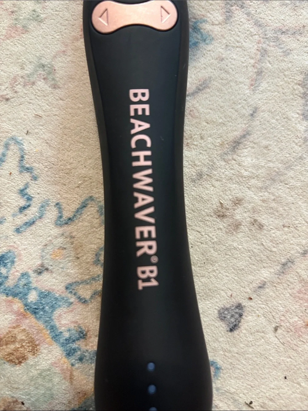 Beachwaver Co. B1 Rotating Curling Iron in the Midnight Rose color. Like NEW!